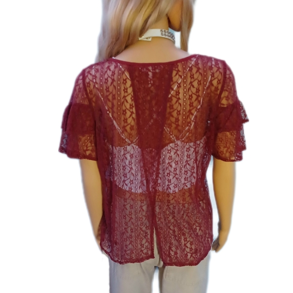 BCBgeneration M sheer lace top - Picture 5 of 7